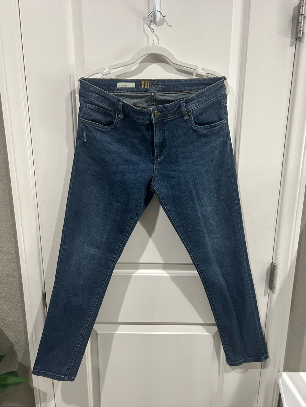 KUT from the Kloth Katy Boyfriend Jeans - Dark Blue